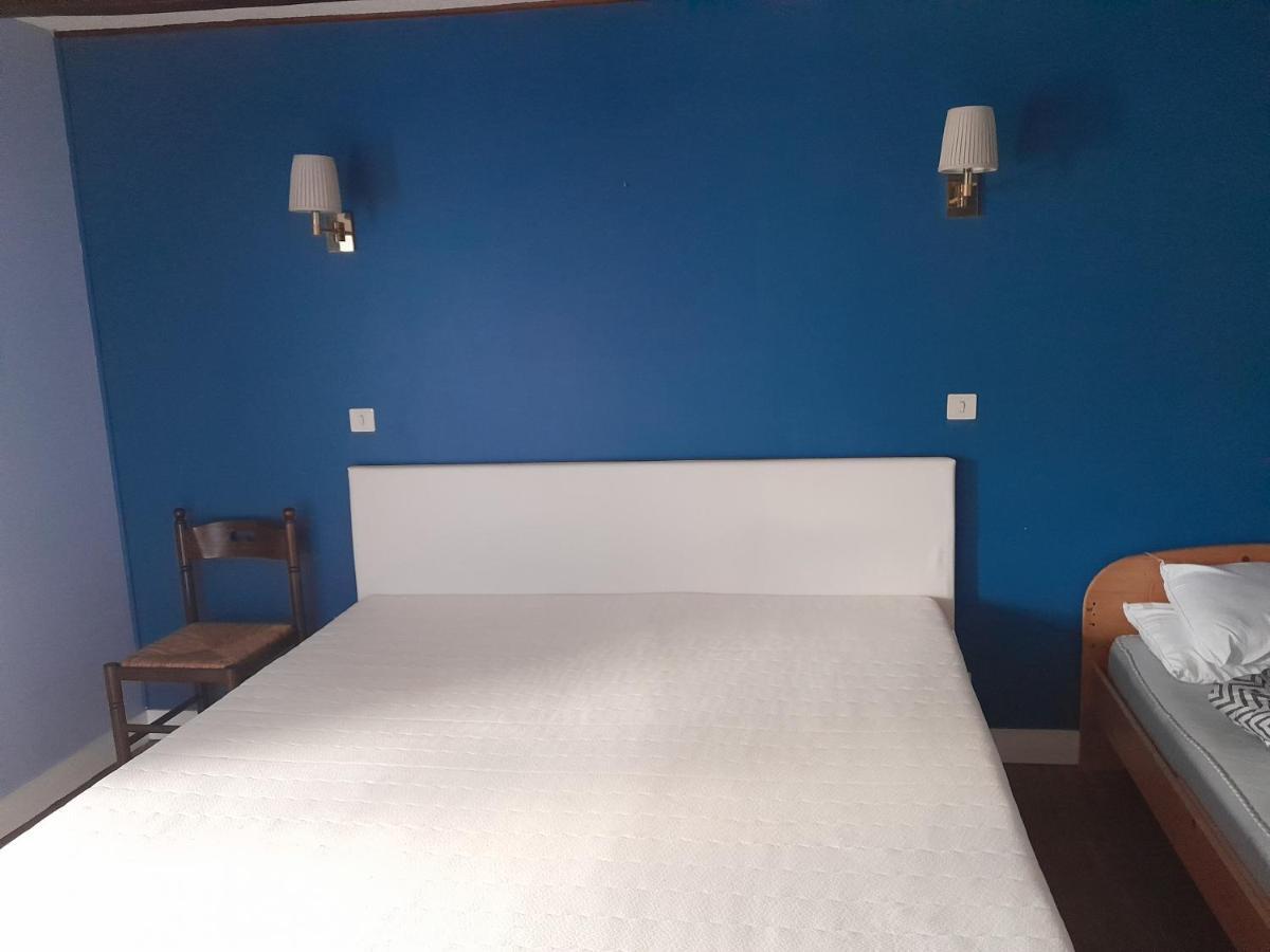 Auberge La Marchadaine Montrollet Екстериор снимка