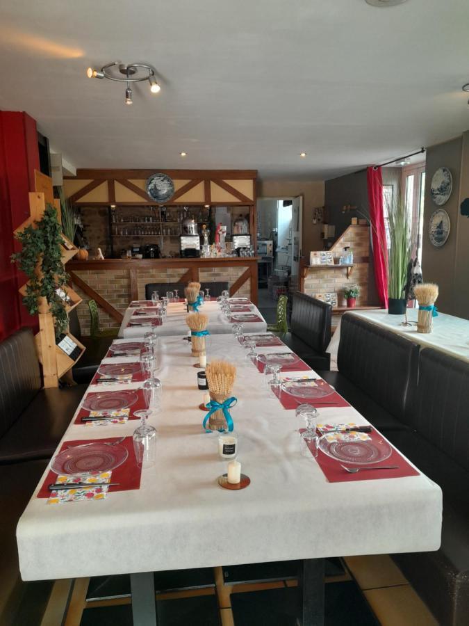 Auberge La Marchadaine Montrollet Екстериор снимка