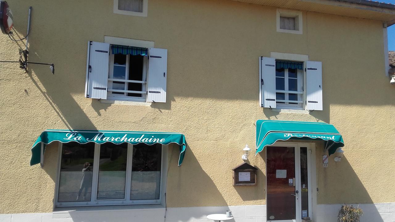 Auberge La Marchadaine Montrollet Екстериор снимка